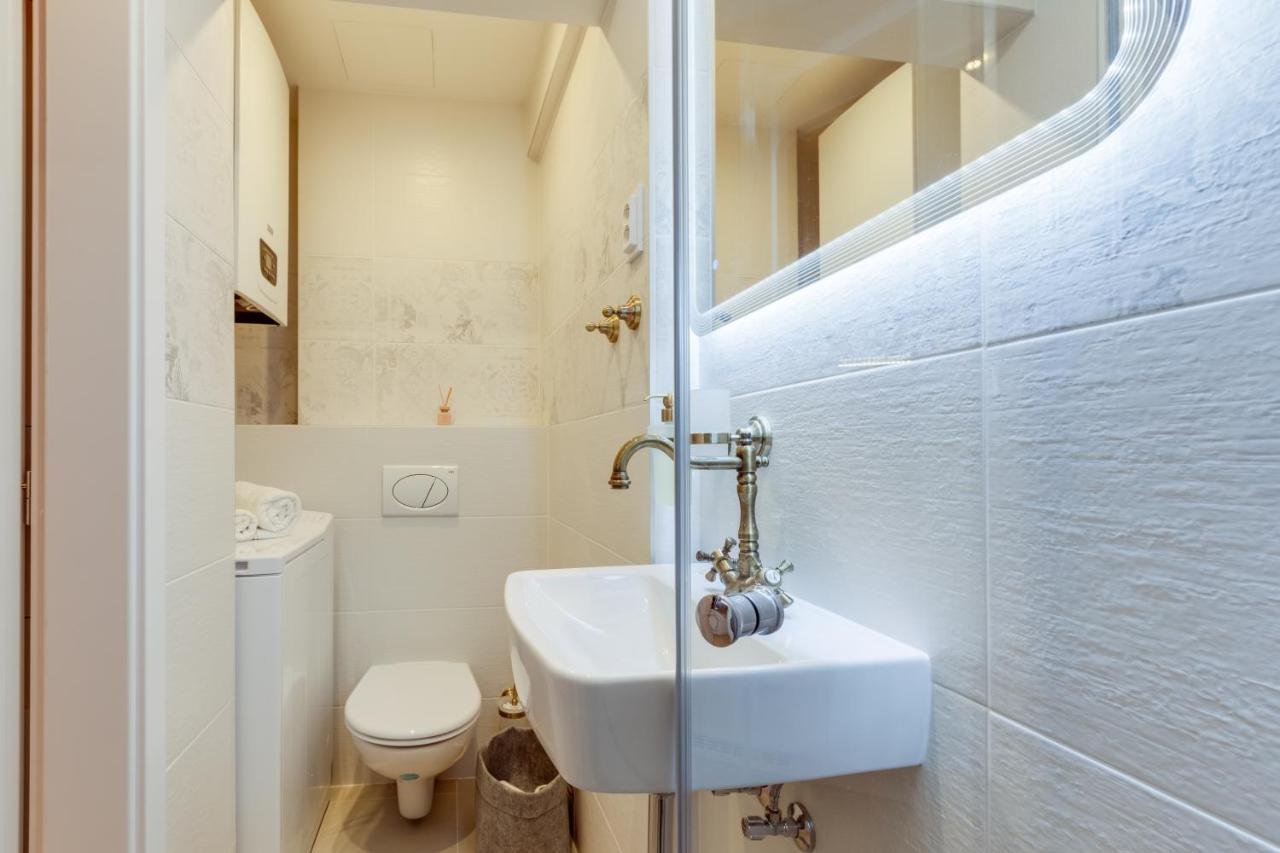 Dream Duplex On Riverside Прага Экстерьер фото