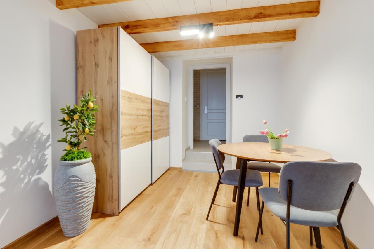 Dream Duplex On Riverside Прага Экстерьер фото